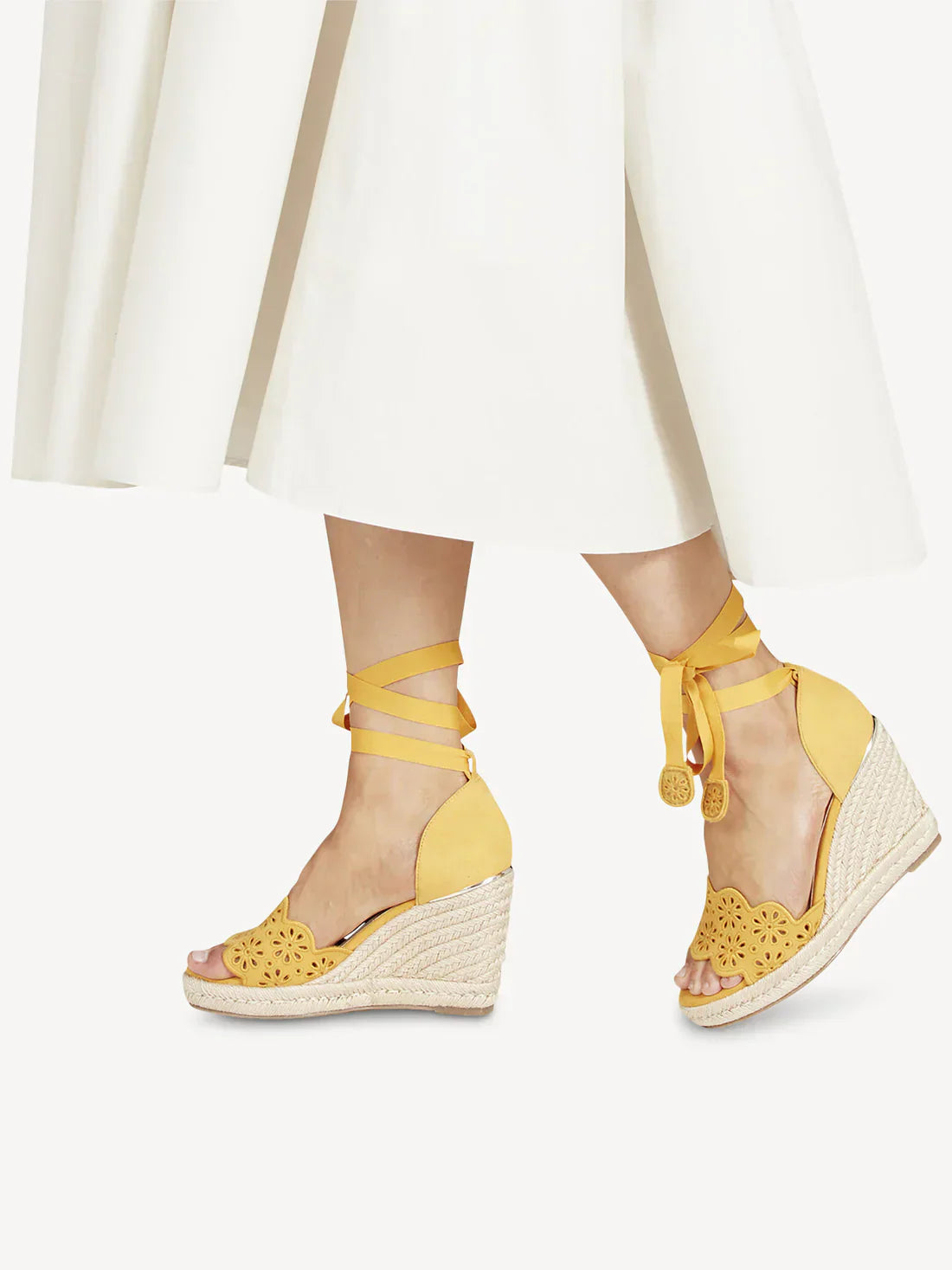 Step Into Summer: 30% Off All Tamaris Sandals!