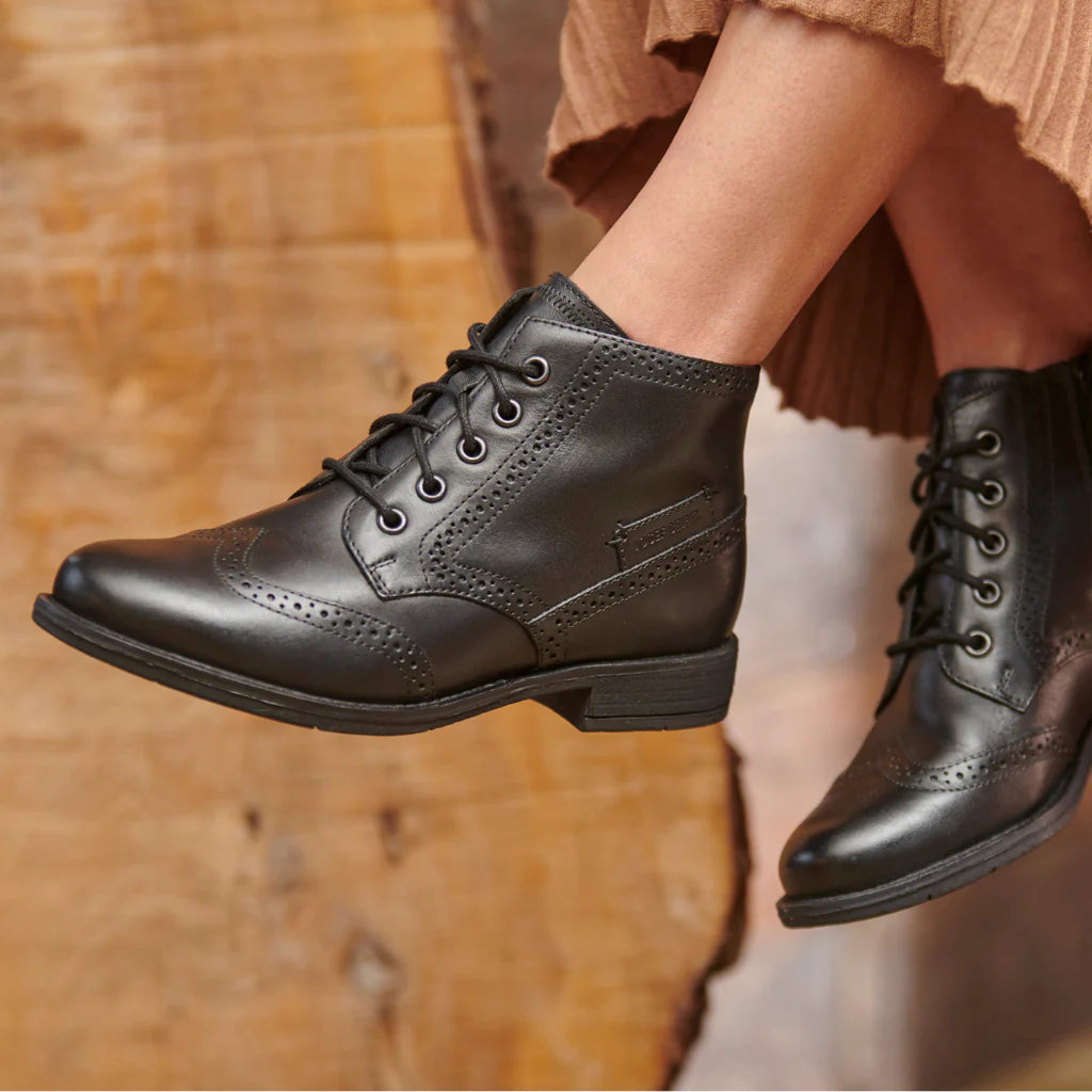 Josef Seibel Women's Simona 08 Casual Leather Ankle Boots Black