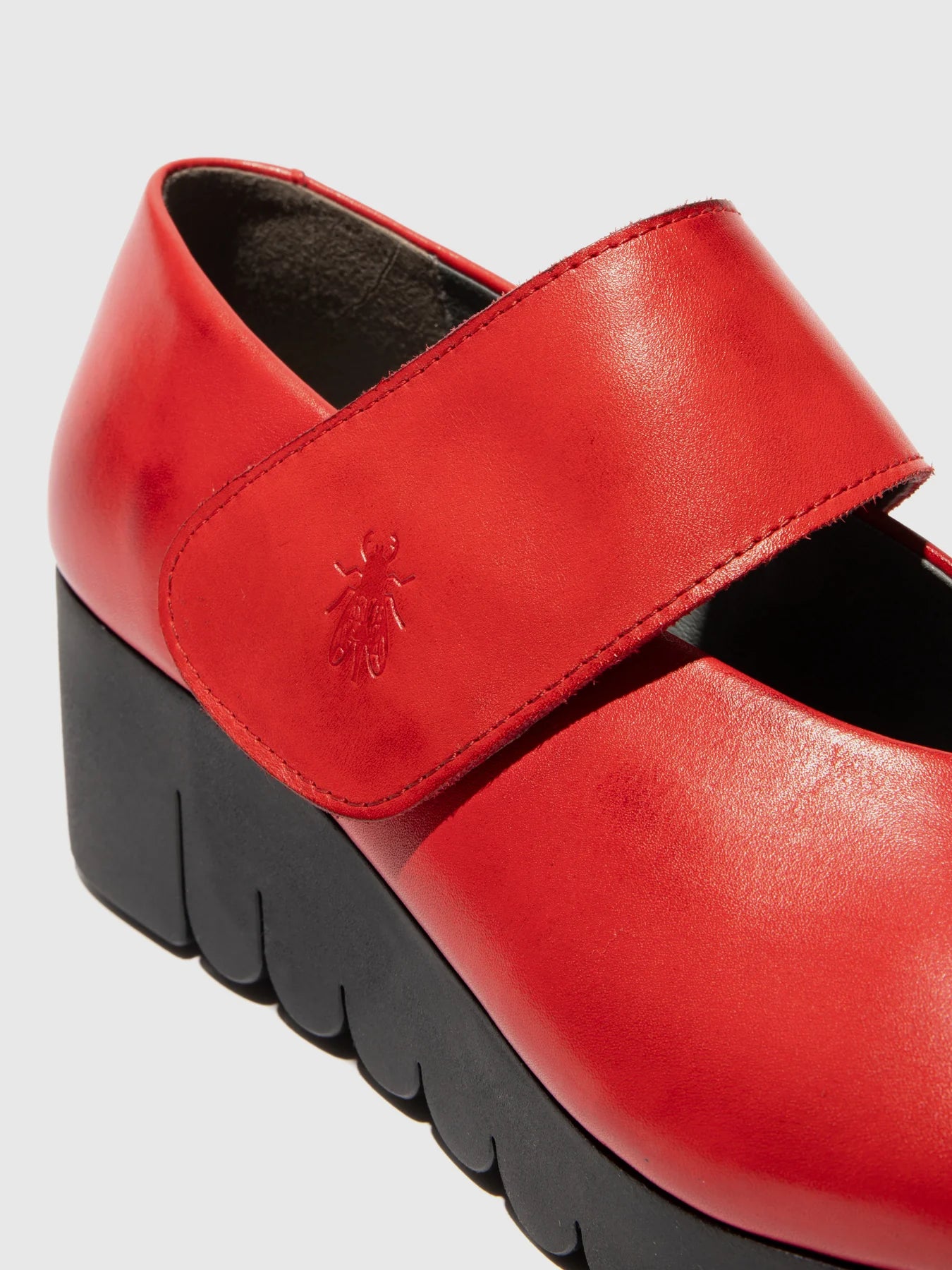 Fly London Women's VARI188FLY Leather Strap Shoes Red