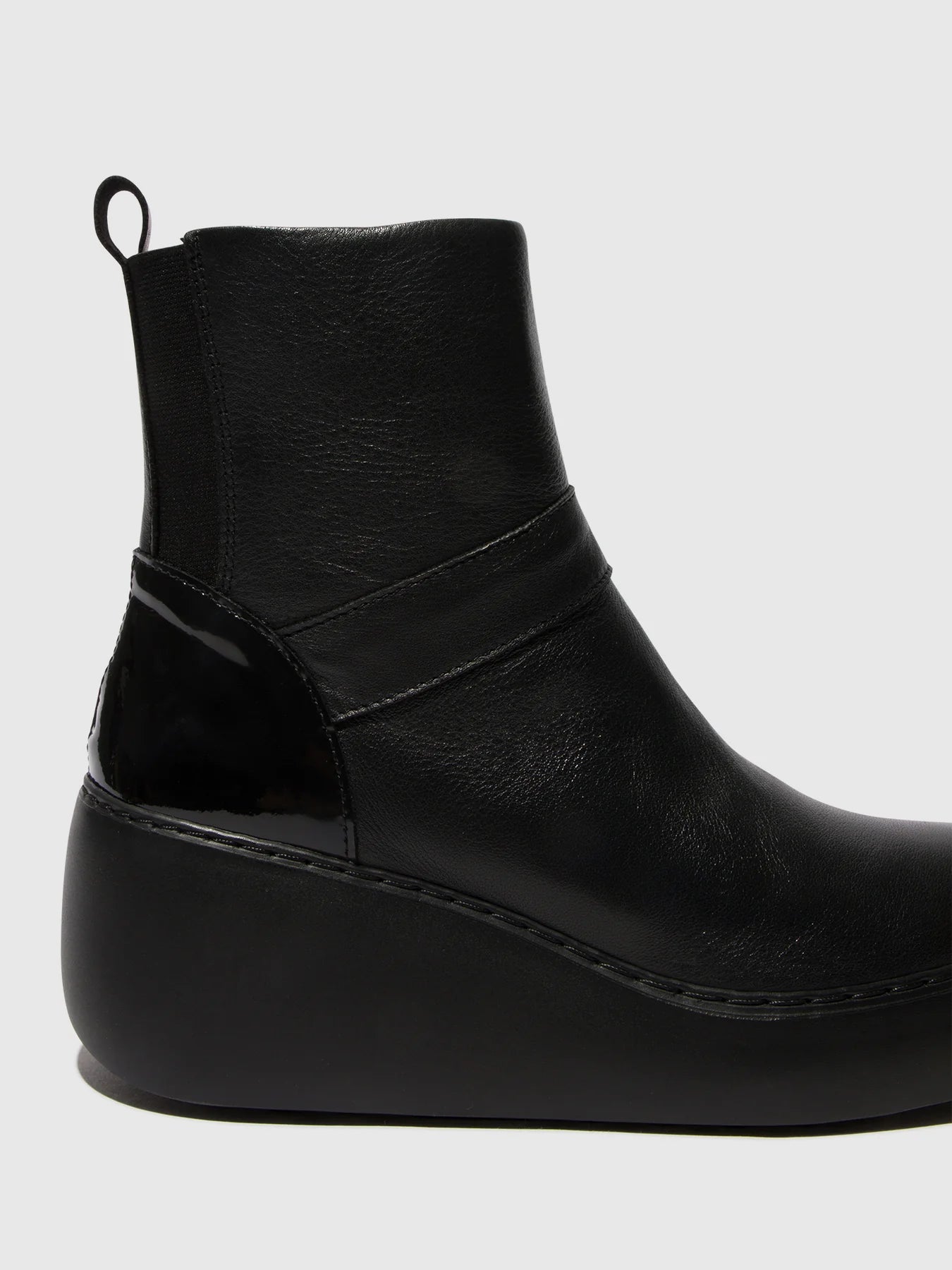 Fly London Women's DOXE604FLY Zip-Up Ankle Boots Black