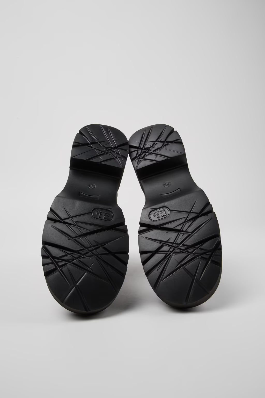 Camper Women's K400577 Milah Leather Ankle Boots Grey