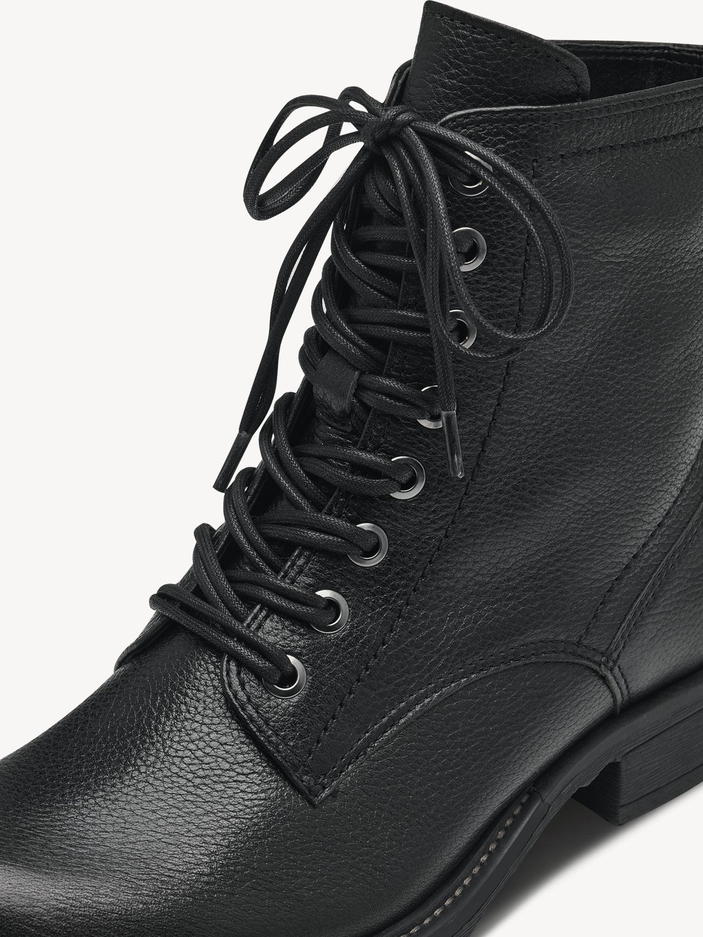 Tamaris Women's 1-25812-41 Leather Ankle Boots Black