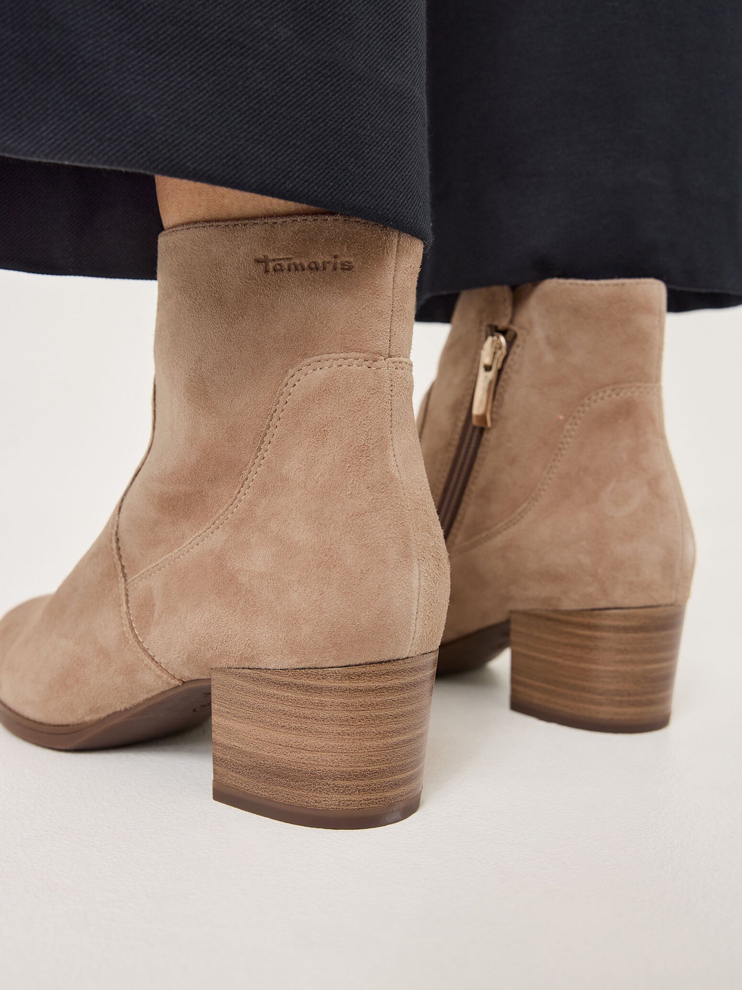 Tamaris Women's 1-25032-43 Leather Ankle Boots Beige