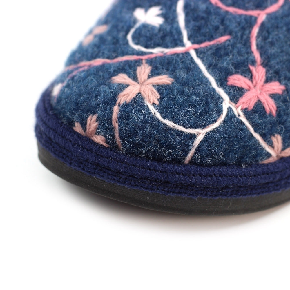 Lunar Women's KLS139 Gibson Slippers Navy Blue