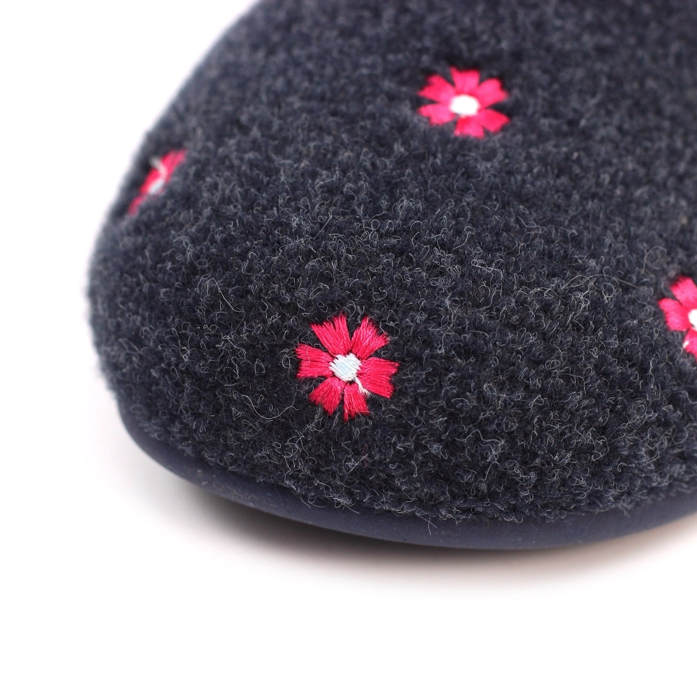 Lunar Women's KLA250 Havana Slippers Navy Blue