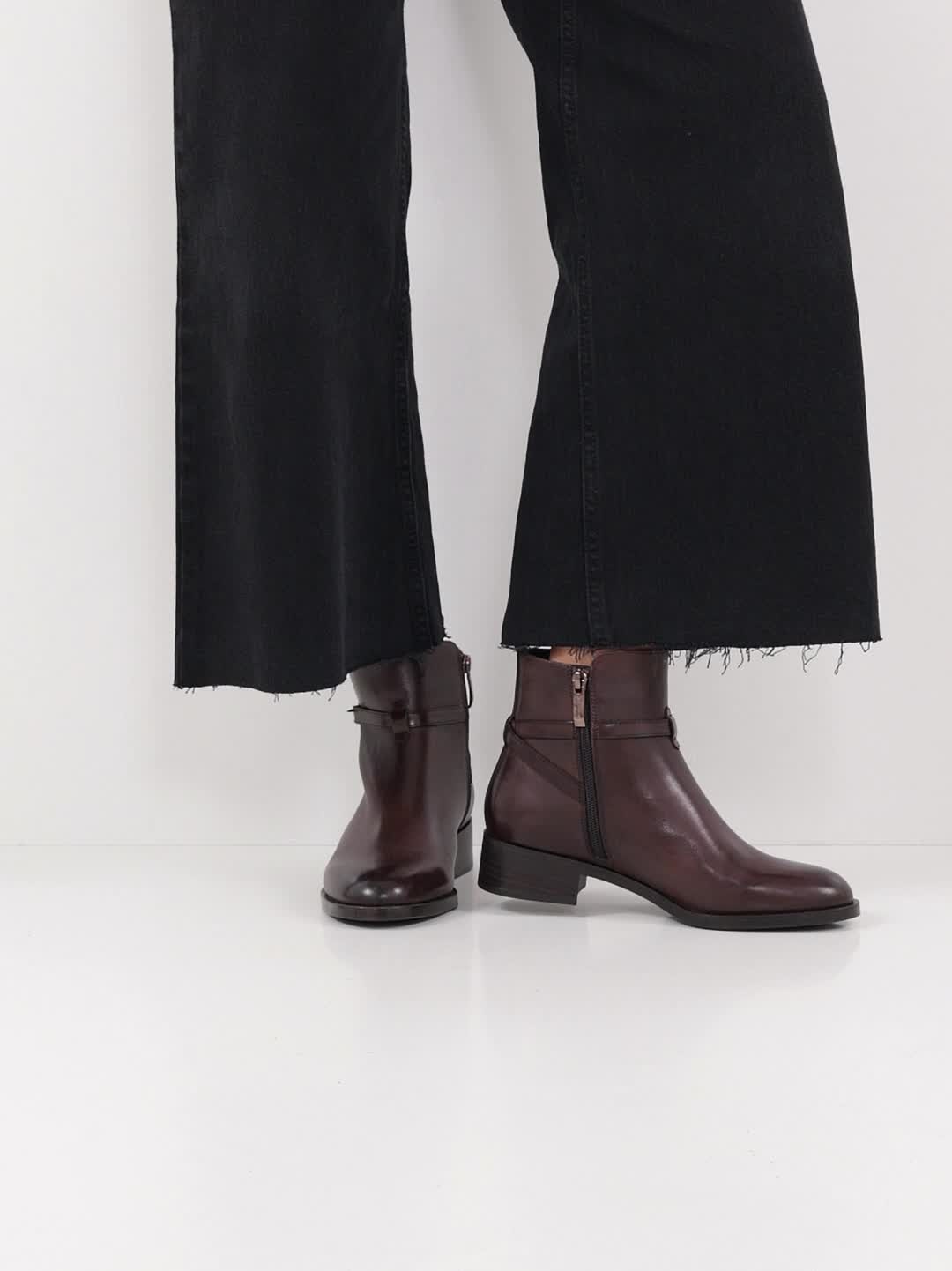 Tamaris Women's 1-25321-43 Leather Ankle Boots Mahogany Brown