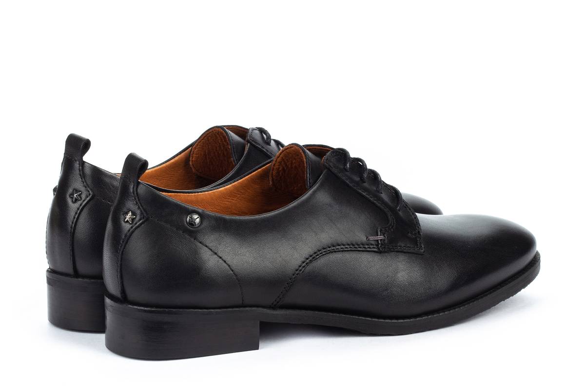 Pikolinos Women’s Royal W4D-4723 Leather Shoes Black