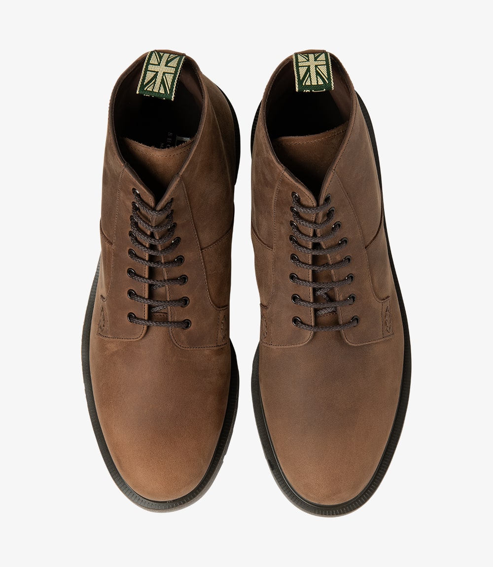 Loake Men's Niro Oiled Nubuck Leather Boots Brown