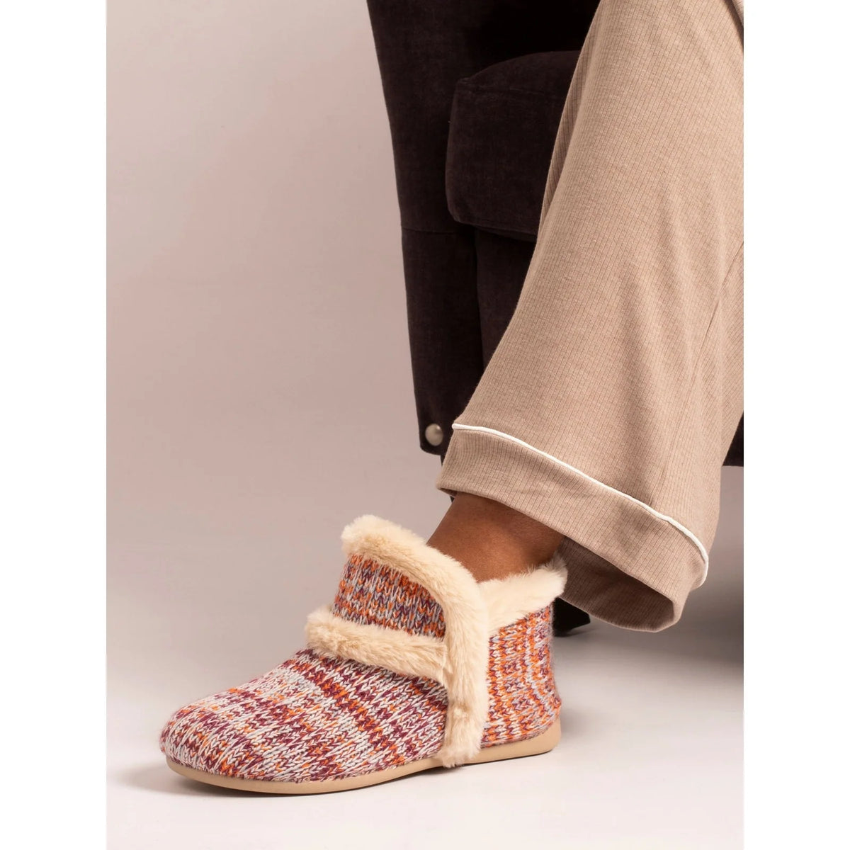 Lunar Women's KLA262 MC Fabia Bootie Slipper - Multi