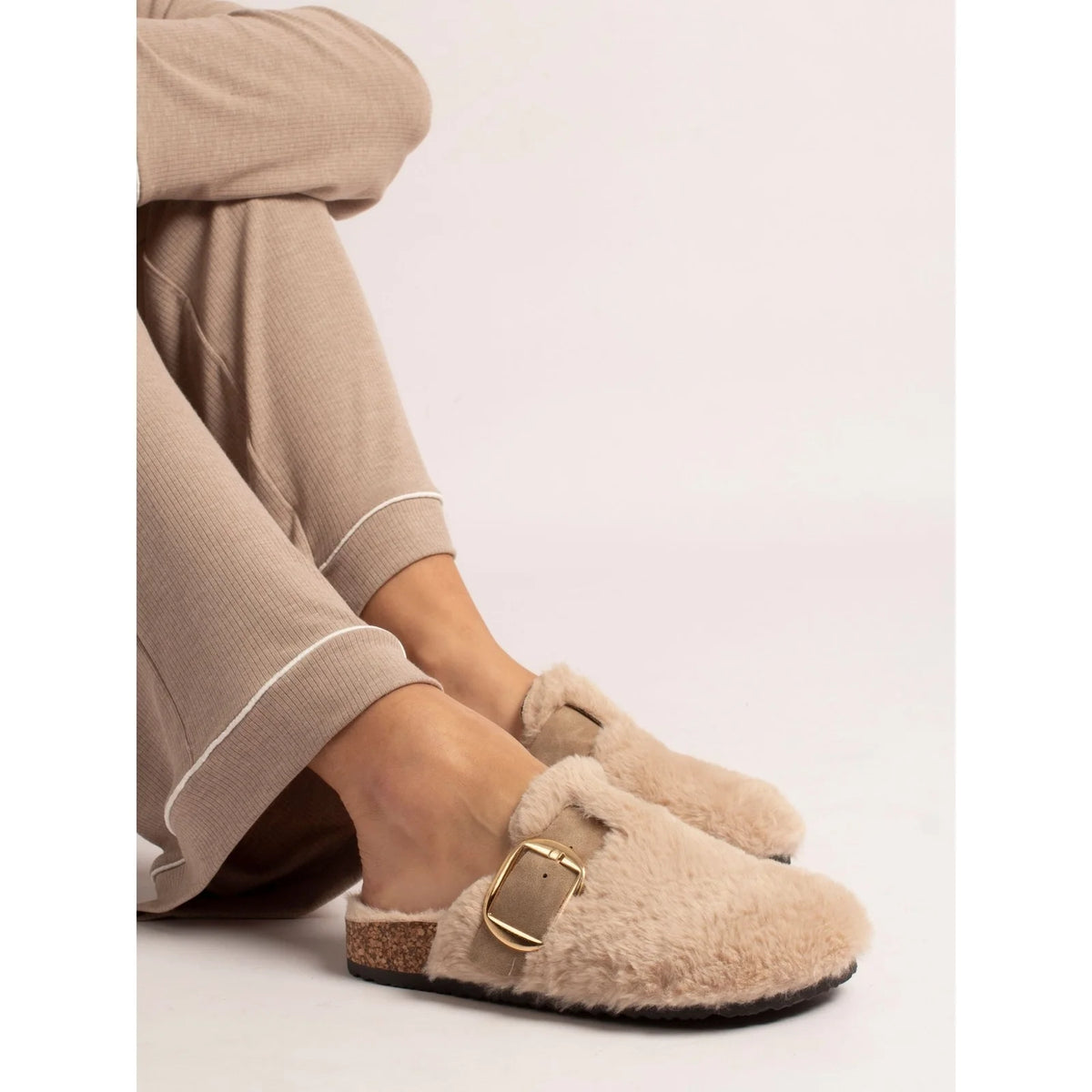 Lunar Women's KLC002 Rhianna Beige Mule Slipper