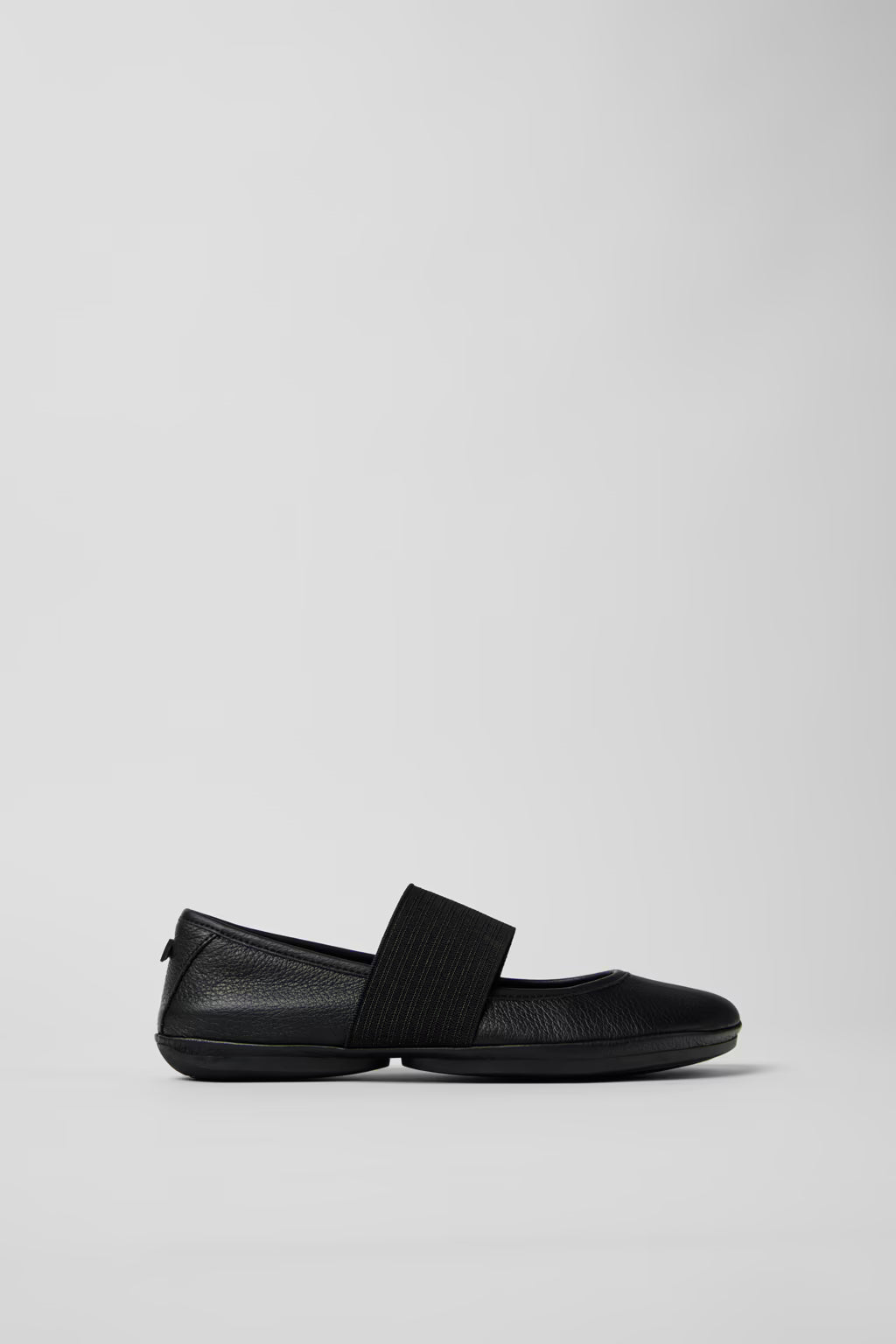 Camper Women's 21595-242 Right Nina Leather Ballerina Shoes Black