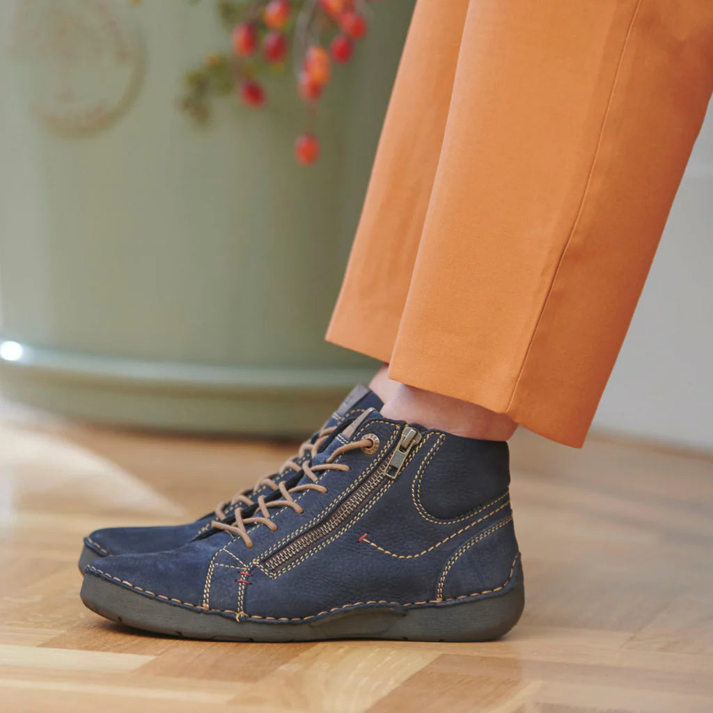 Josef Seibel Women's Fergey 67 Casual Leather Boots Ocean Blue