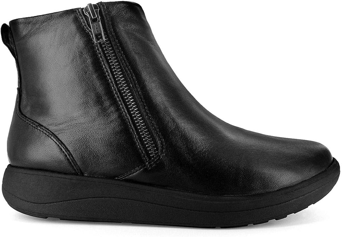 Strive Women's Bamford II Leather Ankle Boots Black