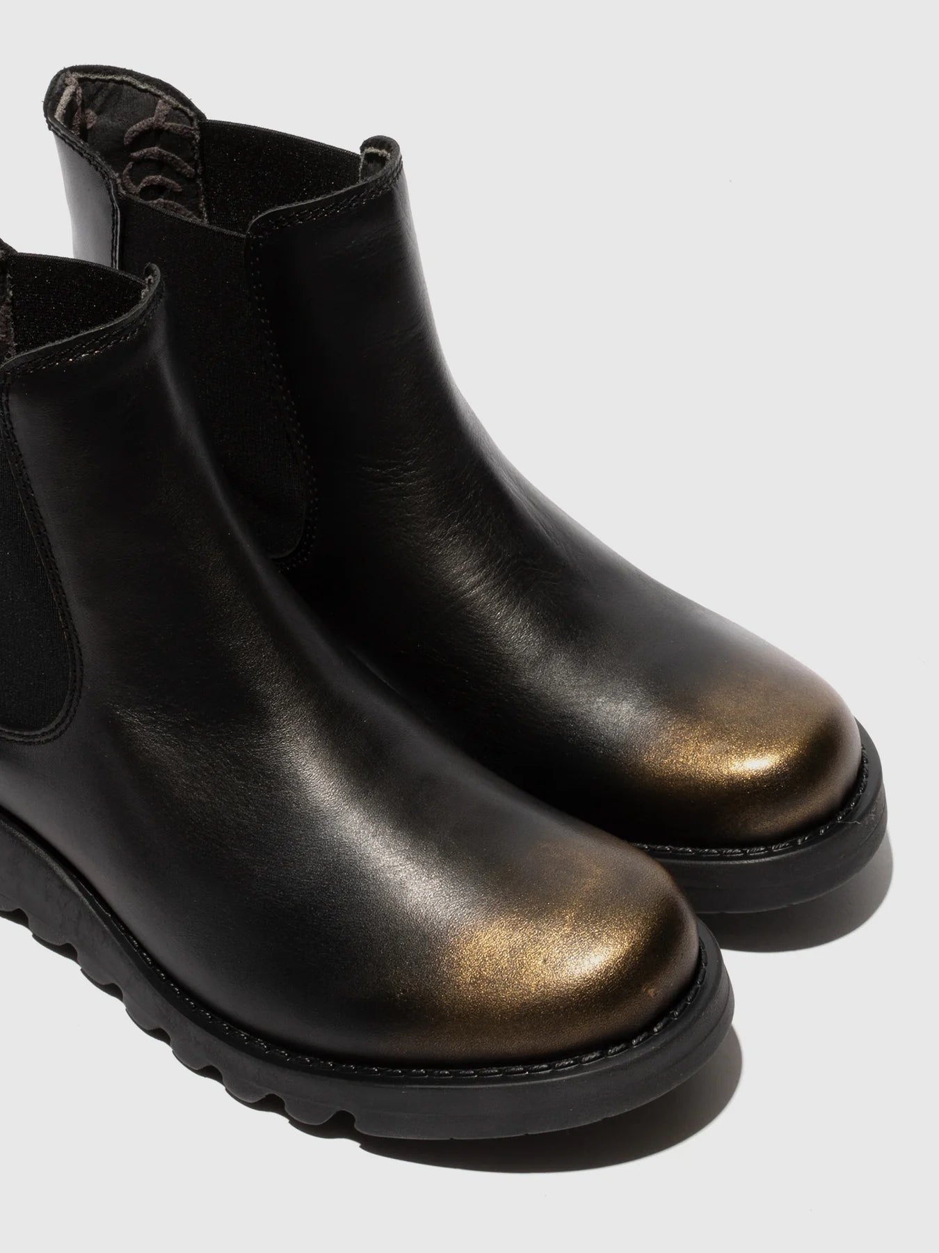 Fly London Women's SALV195FLY Chelsea Ankle Boots Gold