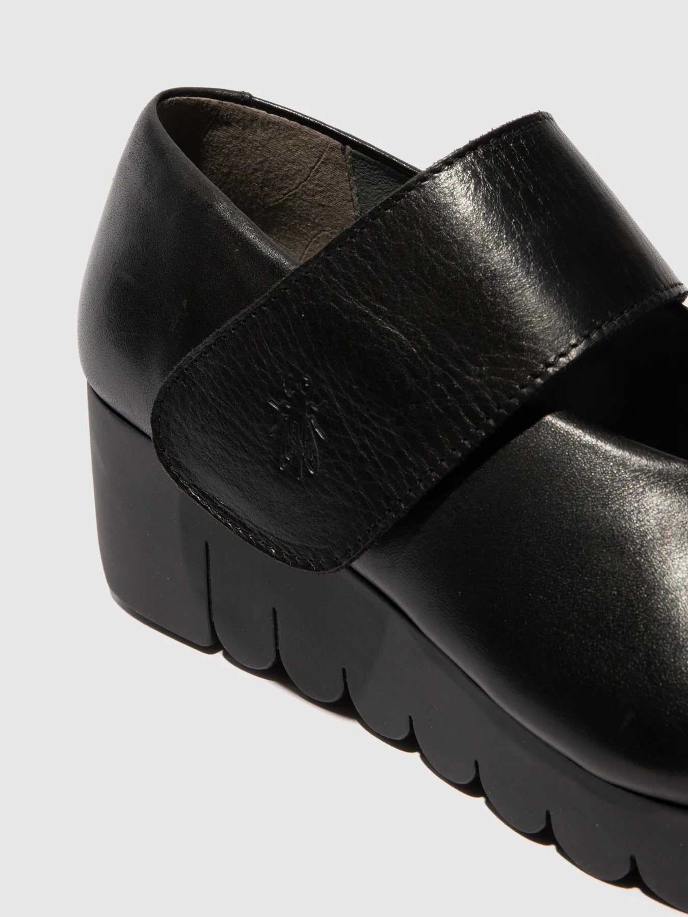 Fly London Women's VARI188FLY Leather Strap Shoes Black