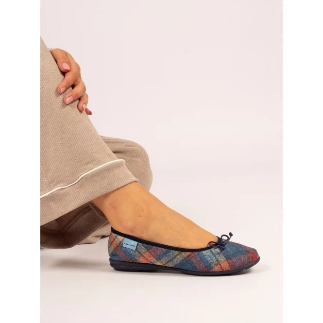 Lunar Women's KLA240 BL Brie Slippers Navy