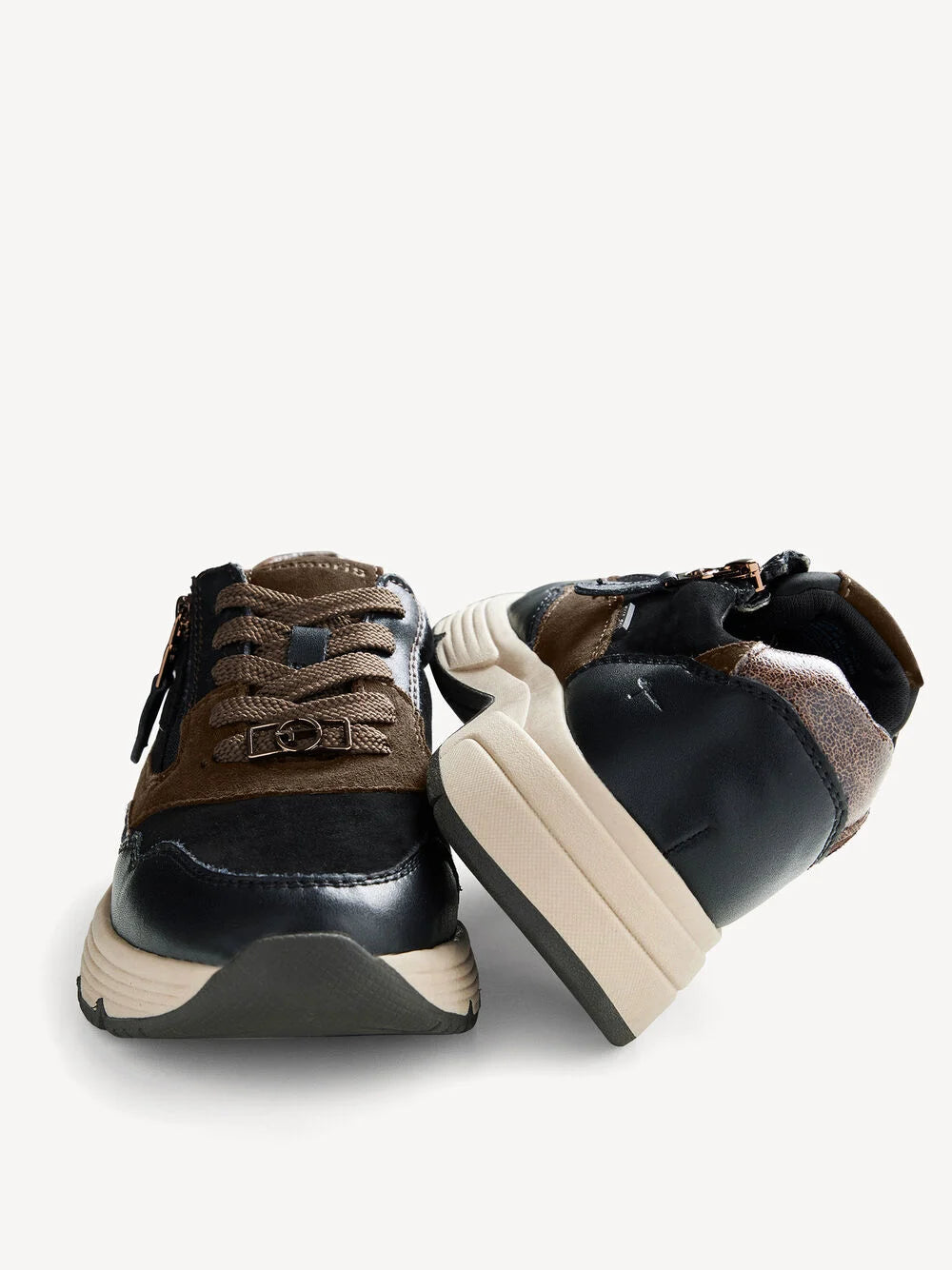 Tamaris Women's 8-83704-44 Leather Lace-Up Sneakers Black Combi