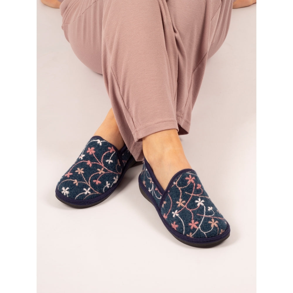 Lunar Women's KLS139 Gibson Slippers Navy Blue