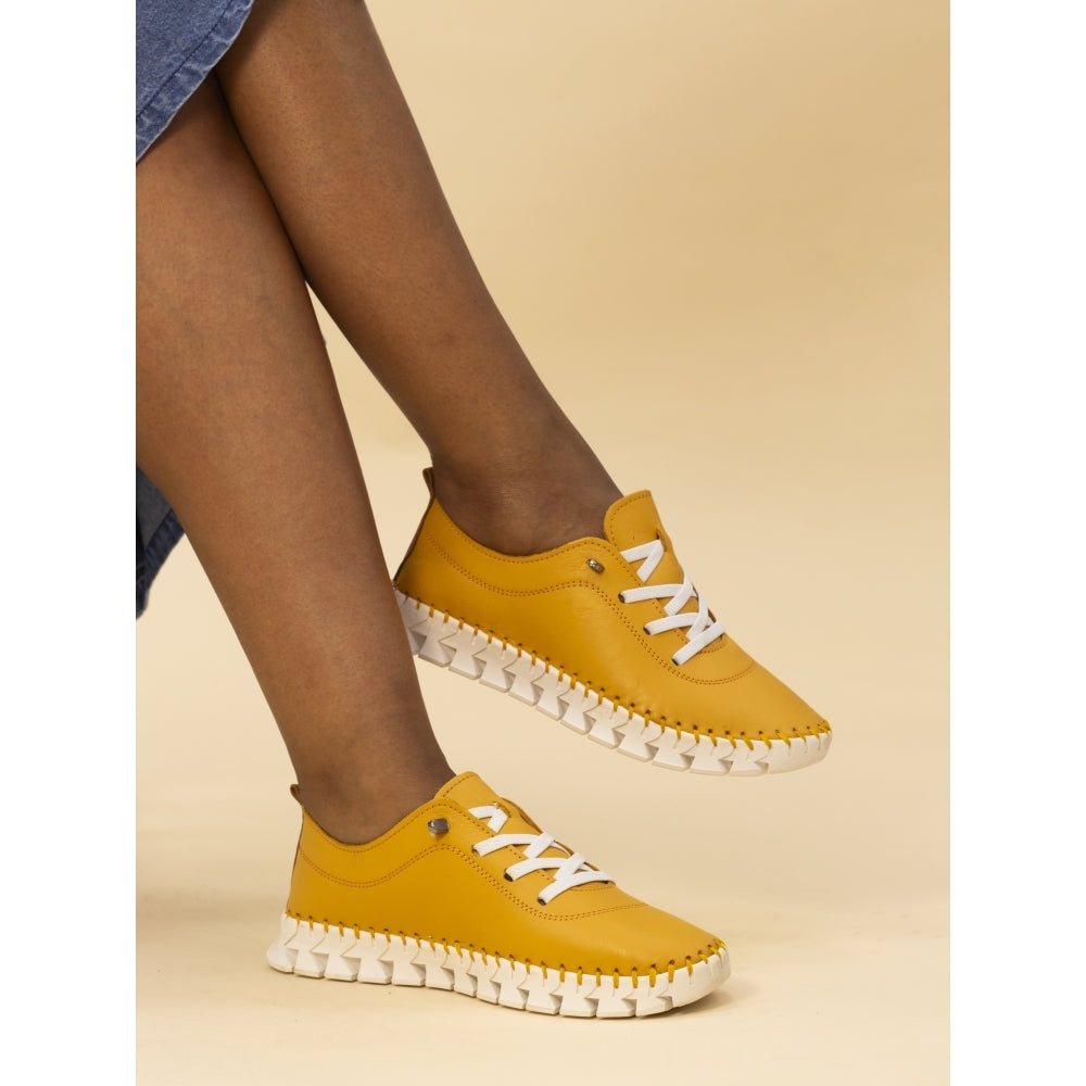 Lunar Women's FLE046 St Austell Leather Plimsol Sneakers Yellow