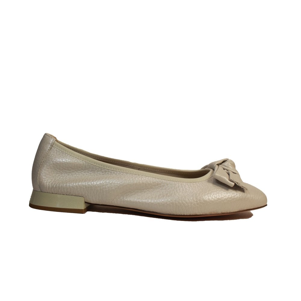 Caprice Women's 9-9-22105-20 Leather Slip-On Ballet Shoes Pearl