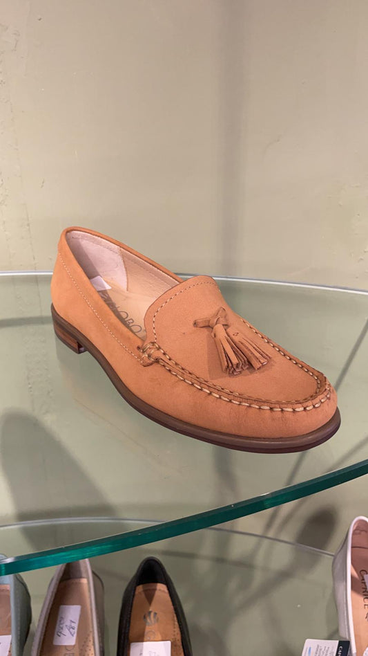 Globo Women's Darley Leather Tassel Slip-On Moccasin Shoes Tan
