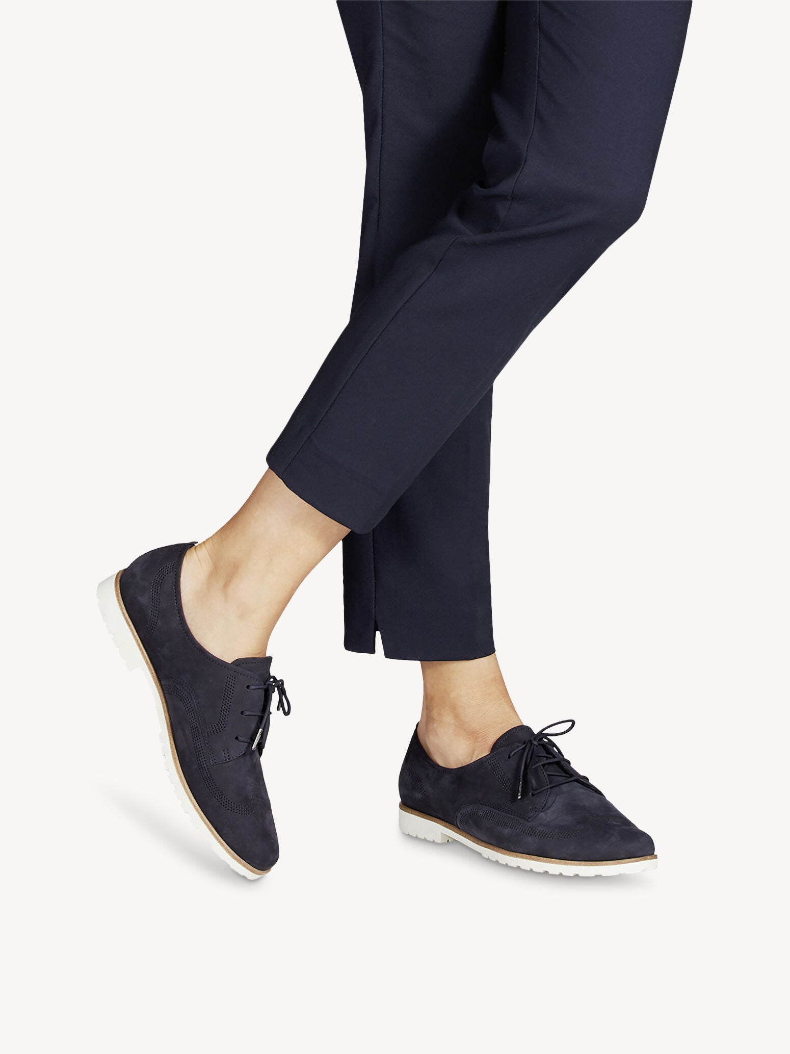 Tamaris hot sale navy shoes