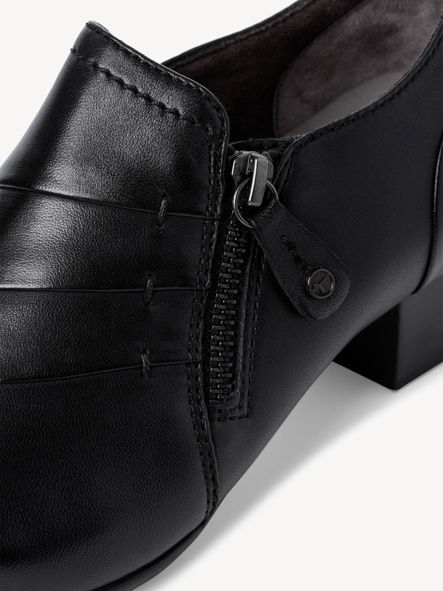 Tamaris Women's 8-8-84300-29 Leather Trotteur Shoes Black