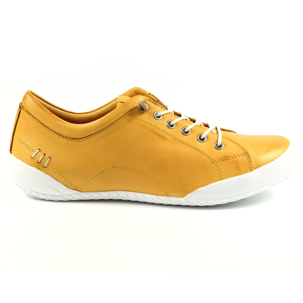 Lunar Women's FLA002 Carrick Leather Trainers Yellow
